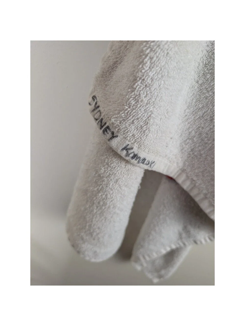 Vintage Crest Toothpaste Bath Towel Beach Red White Blue 28x56